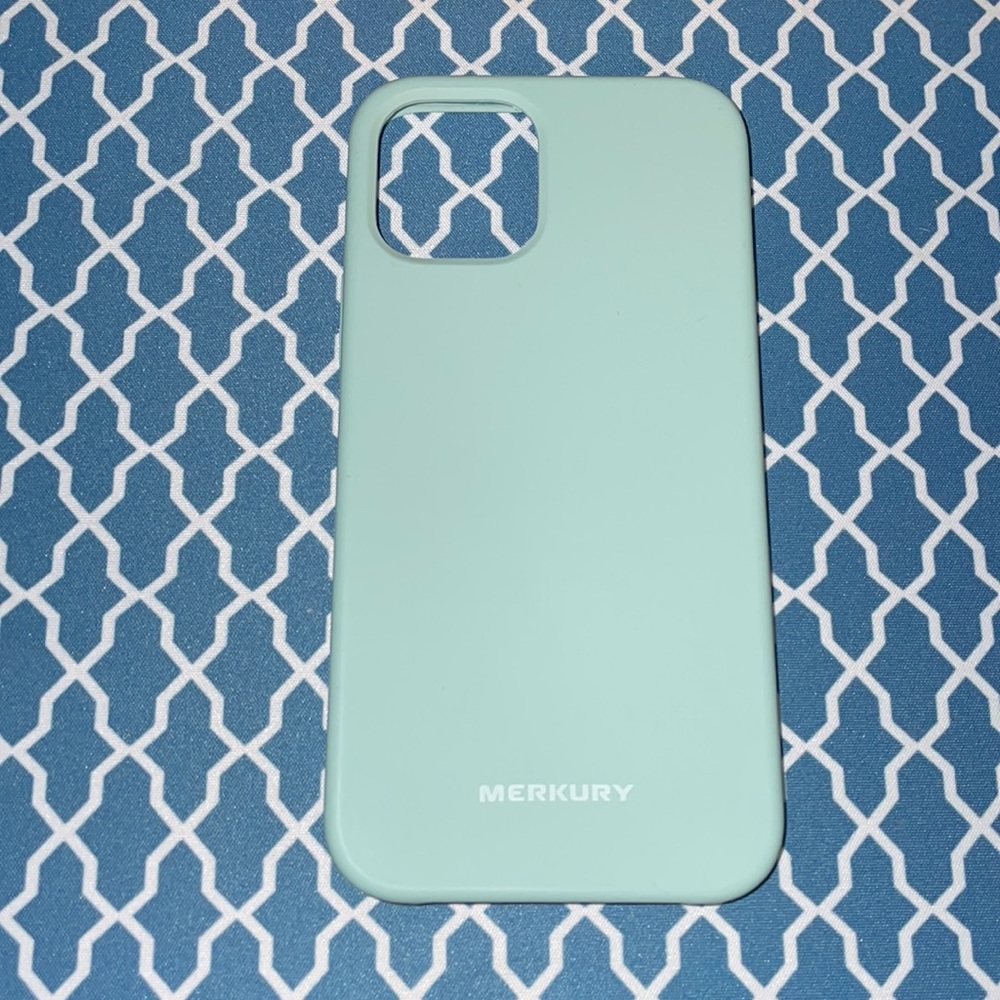 iPhone 12 Merkury case